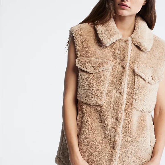 Cream Teddy Sleeveless Jacket - Picture 3 of 5